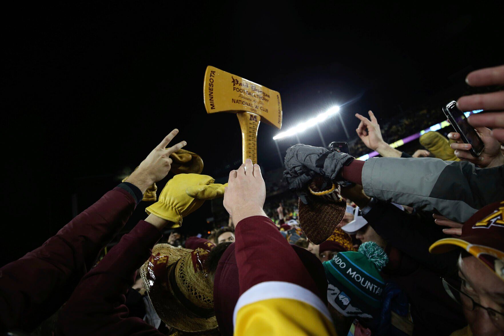 Wisconsin Minnesota Football